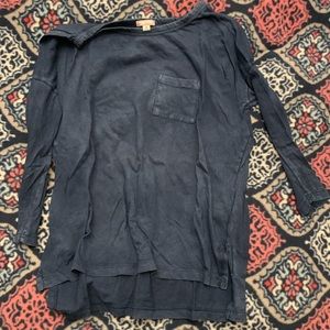 GAP long sleeve pocket tee